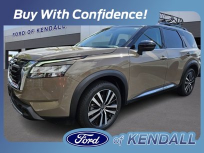 Used 2023 Nissan Pathfinder Platinum
