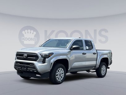 New 2025 Toyota Tacoma SR