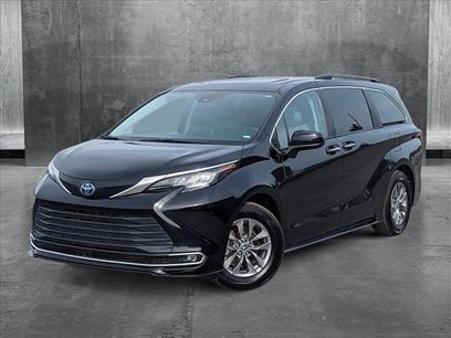 Used 2023 Toyota Sienna XLE