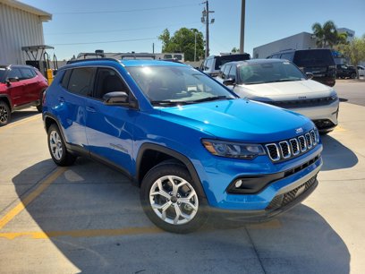 New 2025 Jeep Compass Latitude