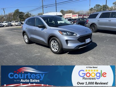 Used 2022 Ford Escape SE w/ Convenience Package