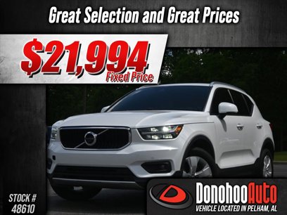 Used 2022 Volvo XC40 T4 Momentum