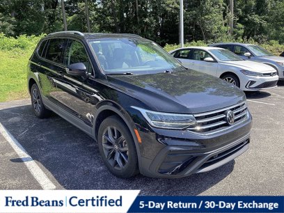 Used 2022 Volkswagen Tiguan SE w/ Panoramic Sunroof Package