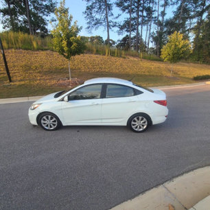 Used 2013 Hyundai Accent GLS w/ Premium Pkg