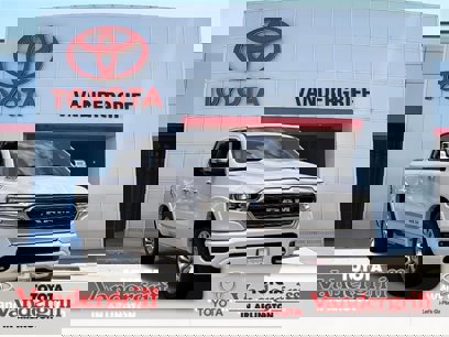 Used 2022 RAM 1500 Limited w/ Body Color Bumper Group