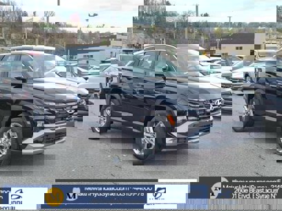 New 2025 Hyundai Tucson SE