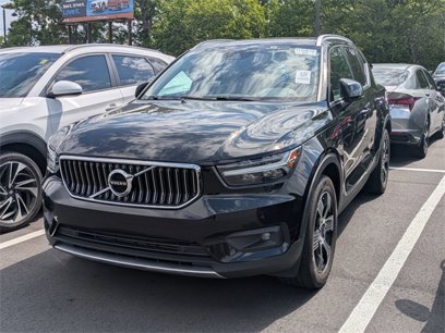 Used 2021 Volvo XC40 T4 Inscription