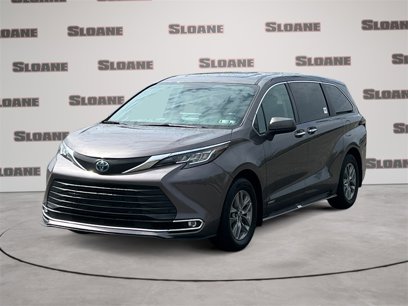Used 2021 Toyota Sienna XLE