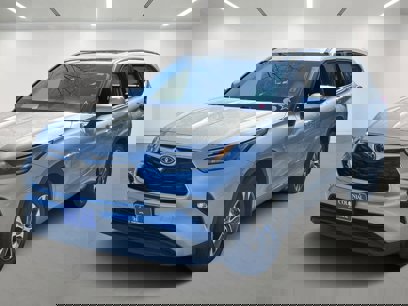 Used 2021 Toyota Highlander XLE