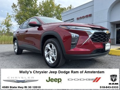 Used 2025 Chevrolet Trax LS w/ LS Convenience Package