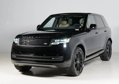 New 2025 Land Rover Range Rover SE