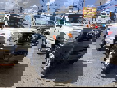 Used 2012 Toyota Tacoma 4x4 Access Cab V6 w/ Convenience Pkg