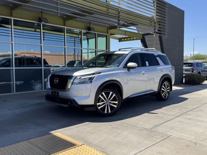 Used 2024 Nissan Pathfinder Platinum