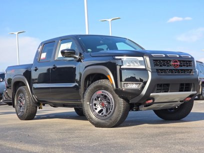 New 2025 Nissan Frontier PRO-4X w/ Pro Convenience Package