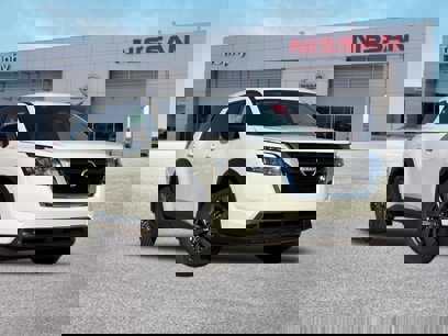 New 2025 Nissan Pathfinder S