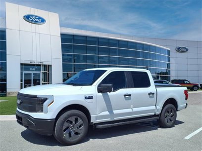 New 2025 Ford F150 Lightning Pro w/ Tow Technology Package