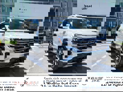 New 2025 Volkswagen Atlas SEL