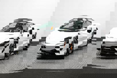 New 2024 McLaren Artura