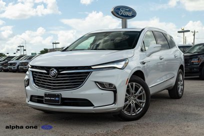 Used 2024 Buick Enclave Essence w/ Experience Buick Package