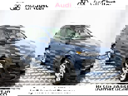 New 2025 Audi Q6 e-tron Premium