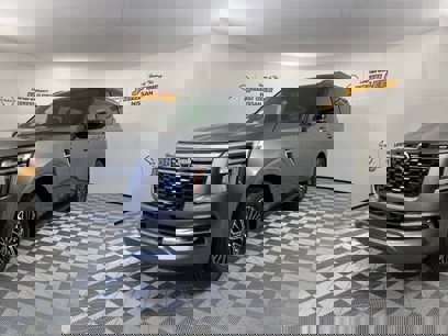 New 2025 Nissan Armada SL w/ Convenience Package