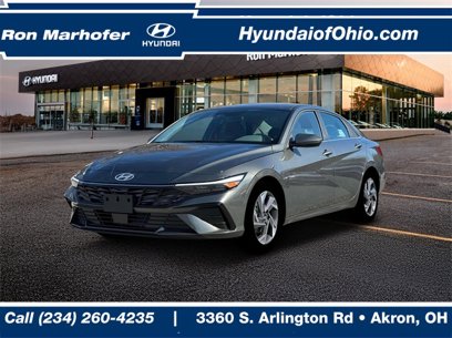 New 2025 Hyundai Elantra SEL
