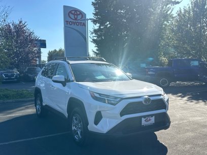 New 2025 Toyota RAV4 XLE