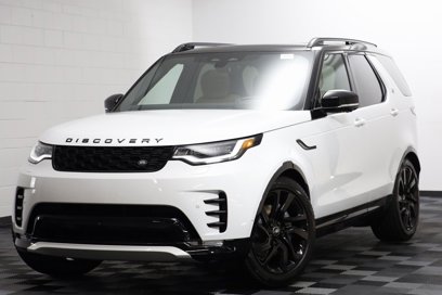 New 2025 Land Rover Discovery Dynamic SE