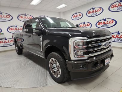 New 2025 Ford F350 King Ranch w/ FX4 Off-Road Package