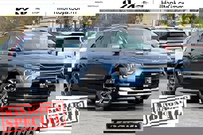 New 2025 Kia Niro EX Touring