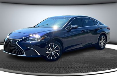 Used 2024 Lexus ES 250 w/ Premium Package