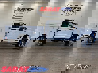 New 2025 Ford F350 XL w/ XL Chrome Package