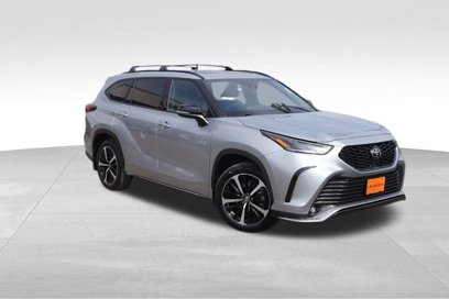 Used 2022 Toyota Highlander XSE