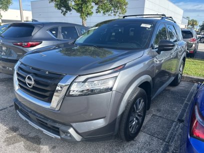 Used 2022 Nissan Pathfinder SL