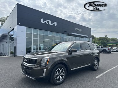 Used 2022 Kia Telluride EX w/ Towing Package