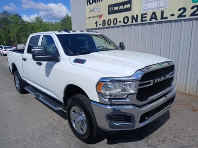 Used 2024 RAM 2500 Tradesman w/ Chrome Appearance Group
