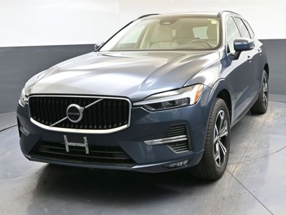 Certified 2022 Volvo XC60 B5 Momentum w/ Advanced Package