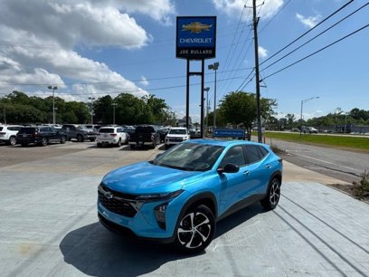 New 2025 Chevrolet Trax RS w/ Sunroof Package