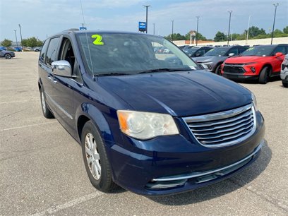 Used 2012 Chrysler Town & Country Touring-L w/ Driver Convenience Group
