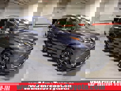 New 2025 Toyota Sienna Platinum