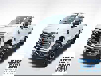 New 2025 Ford F250 Lariat w/ Tremor Off-Road Package