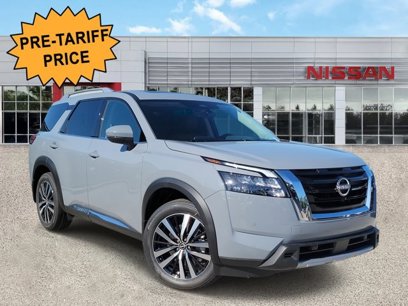 New 2025 Nissan Pathfinder Platinum w/ Cargo Package