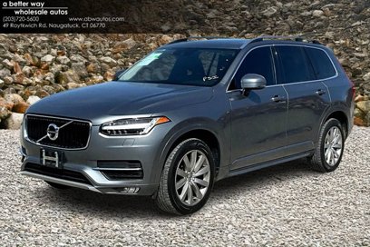 Used 2016 Volvo XC90 T6 Momentum w/ Momentum Plus Package