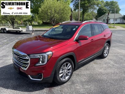 Used 2024 GMC Terrain SLT w/ Infotainment Package II