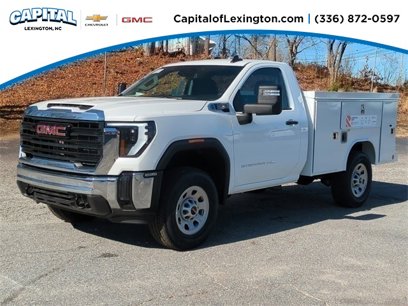New 2024 GMC Sierra 3500 Pro w/ Convenience Package