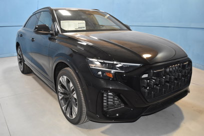 New 2025 Audi Q8 Premium