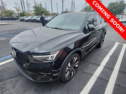 Used 2023 Volvo XC40 B4 Ultimate w/ Protection Package Premier
