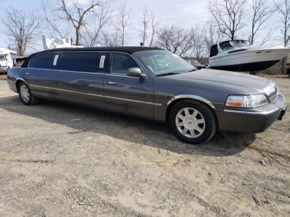 Used 2007 Lincoln Town Car Executive