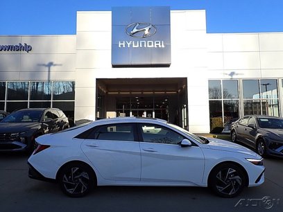 New 2025 Hyundai Elantra Limited