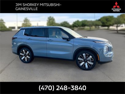 Used 2025 Mitsubishi Outlander SE